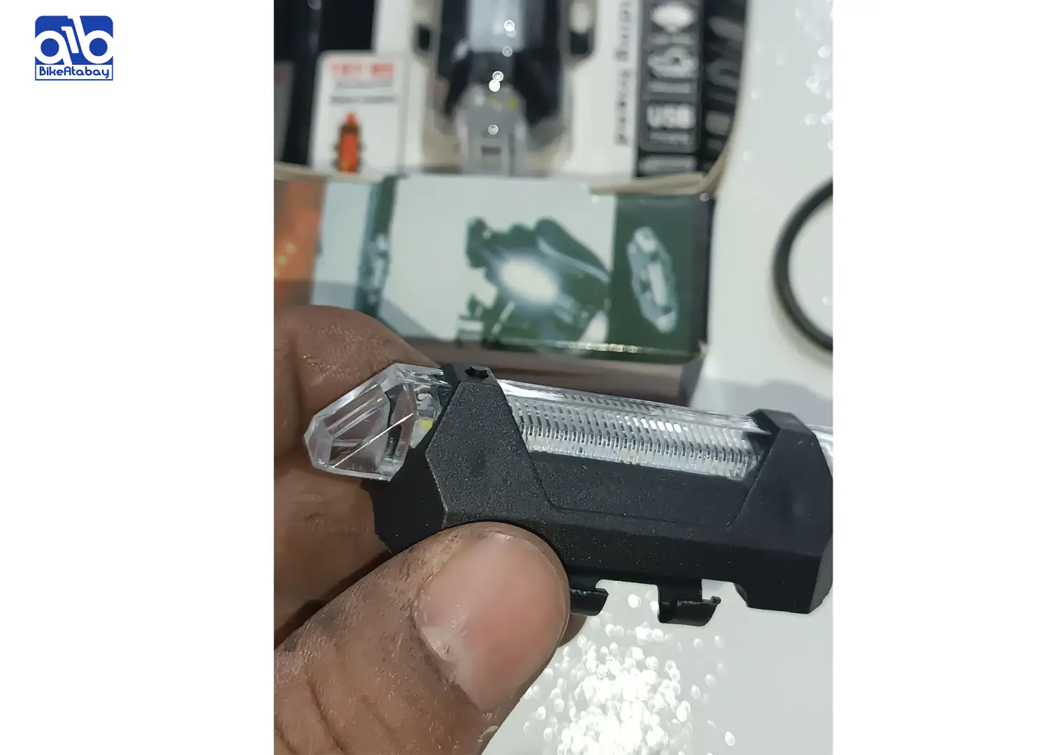 چراغ عقب شارژی دوچرخه مدل 918  نور پلیسی  - تصویر 4